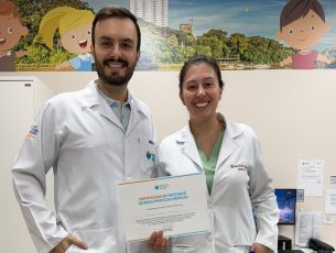 Thumbnail Hospital da Criança de Maringá homenageia médicos por boas práticas assistenciais